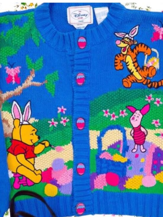 Pooh sweater in sizes M to XL